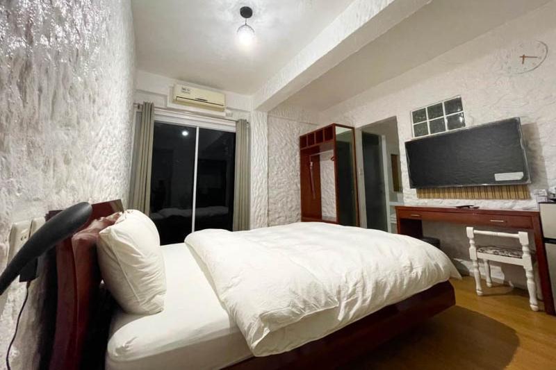 Montani Beach Resort Puerto Galera Powered By Cocotel Dış mekan fotoğraf
