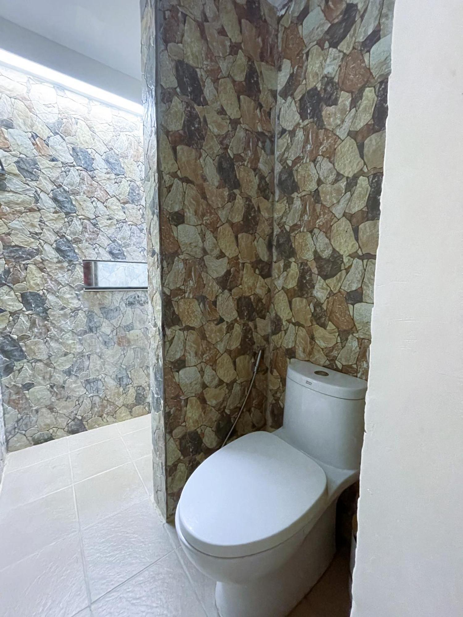 Montani Beach Resort Puerto Galera Powered By Cocotel Dış mekan fotoğraf