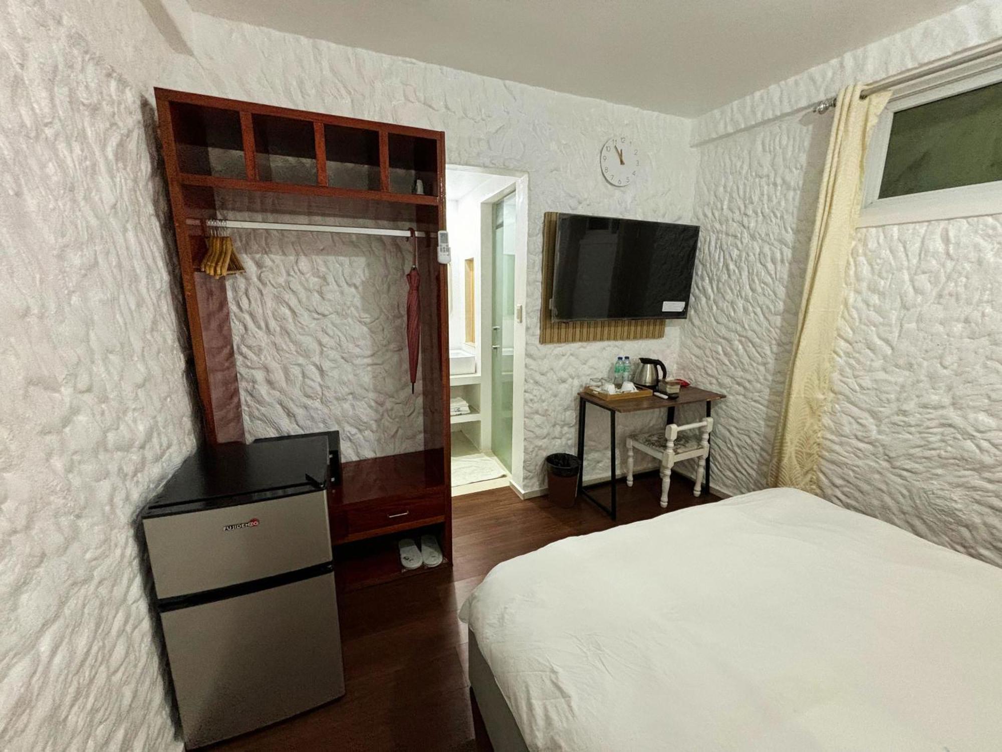 Montani Beach Resort Puerto Galera Powered By Cocotel Dış mekan fotoğraf